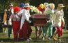 clown_funerals_640_08[1].jpg
